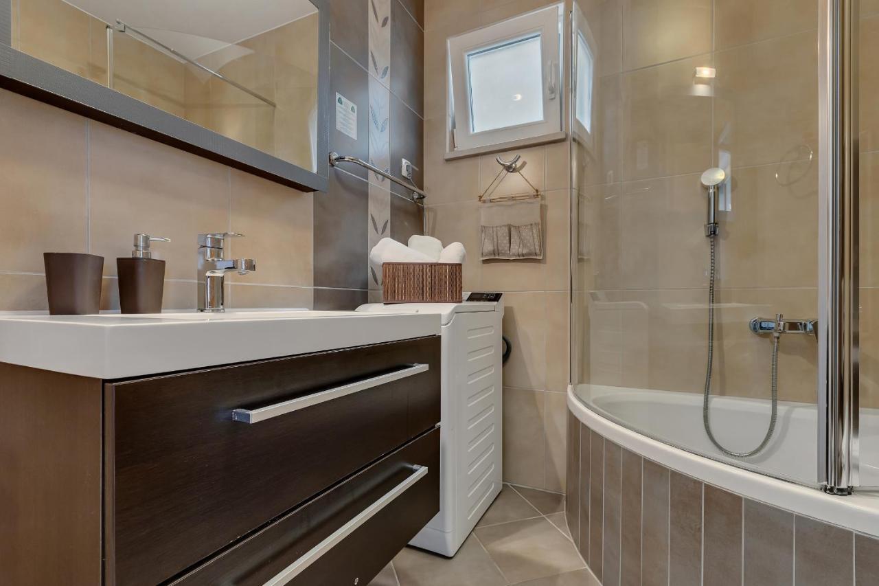 Vranjes Deluxe Apartmán *